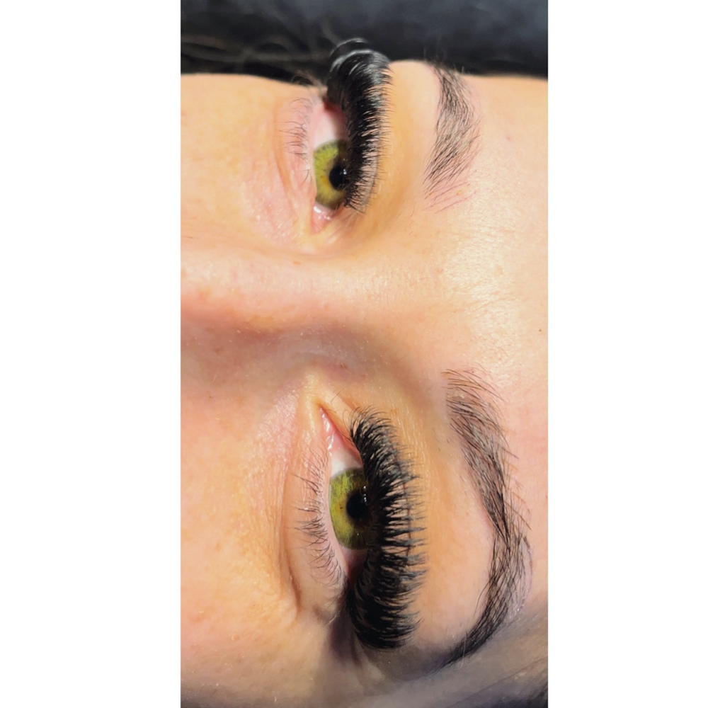 Weekly Lash Fill