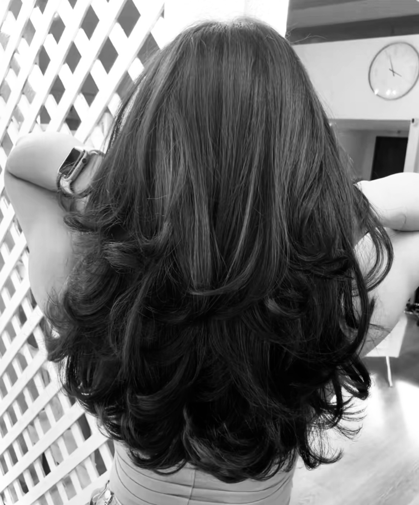 Haircut & Style