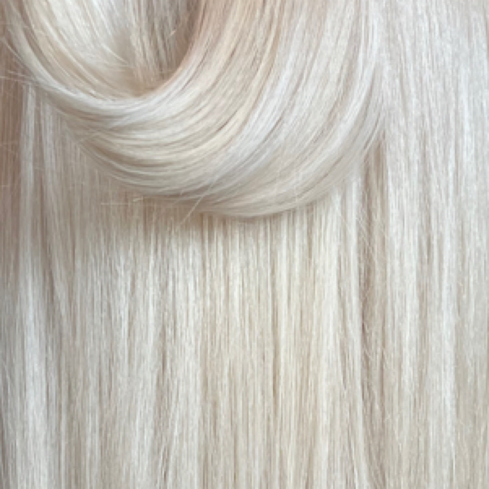 Lightener Retouch at The Blonding Baddie in Louisville, KY