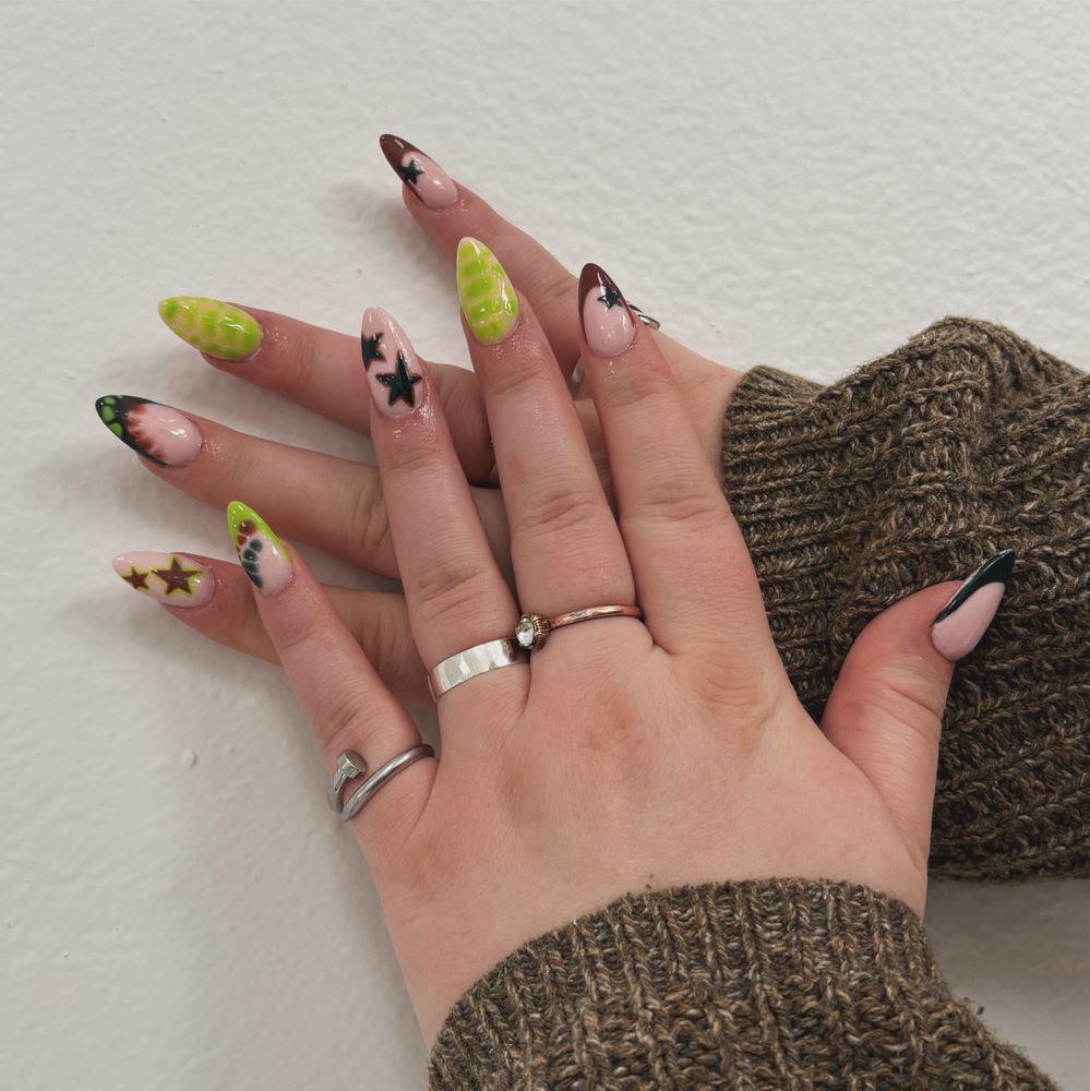 medium acrylic full set 💛