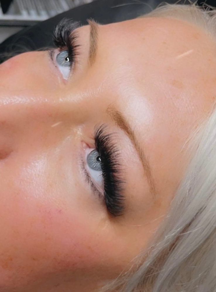Volume Lashes