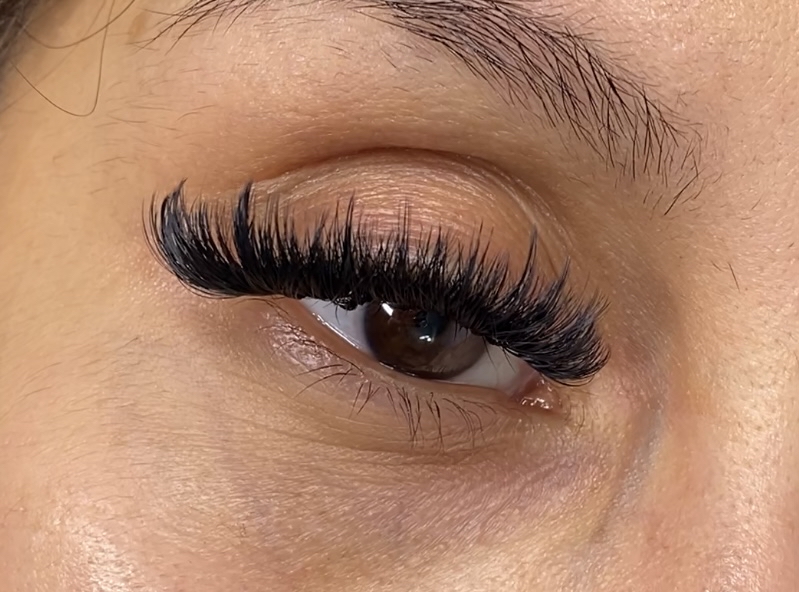 Hybrid Full Set at YellysBOLDbeauty in Okc, OK