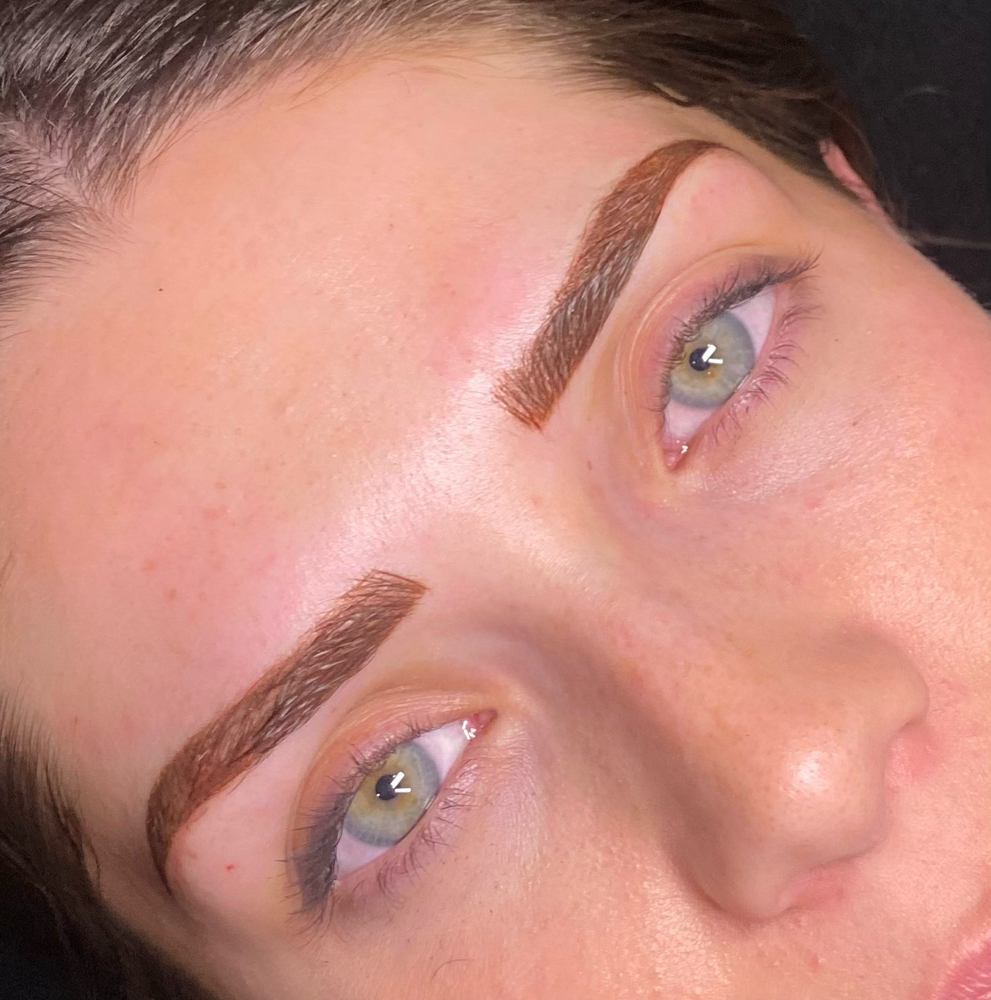 Powder/microbladed Brows