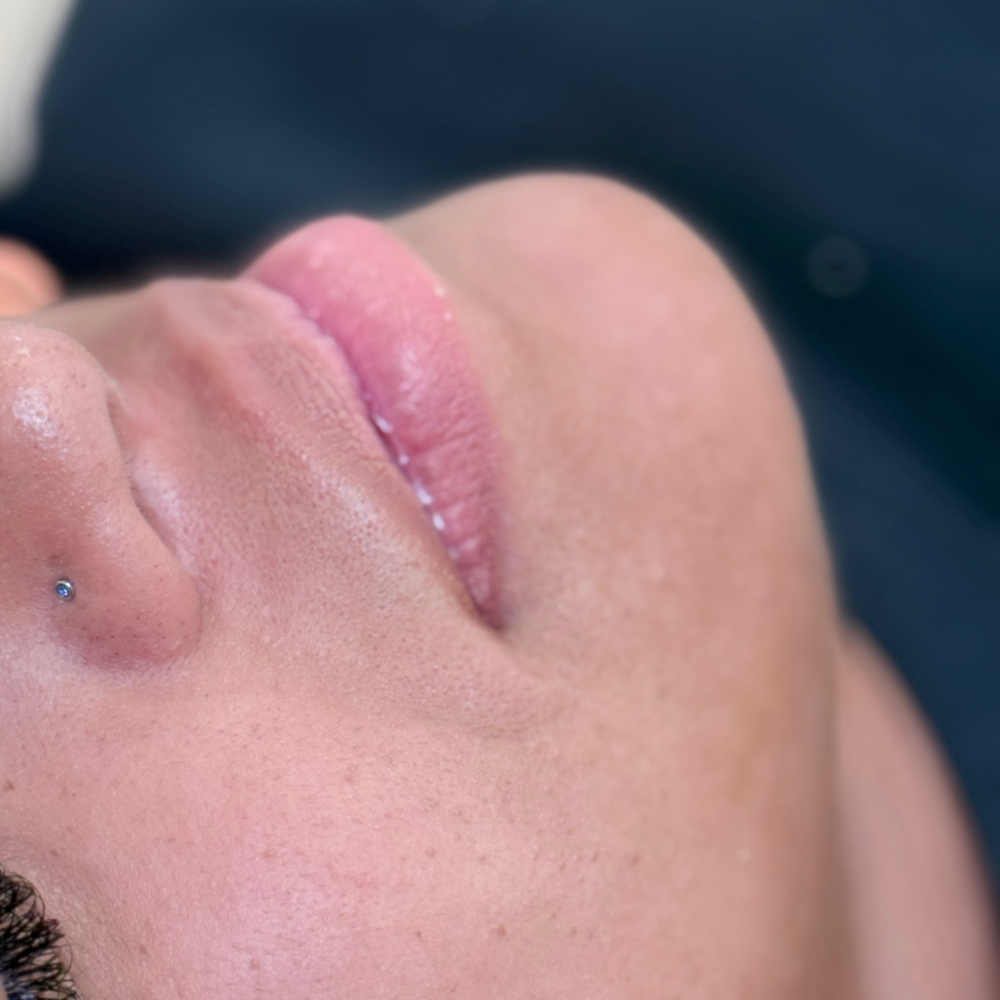 Lip Wax (Upper)