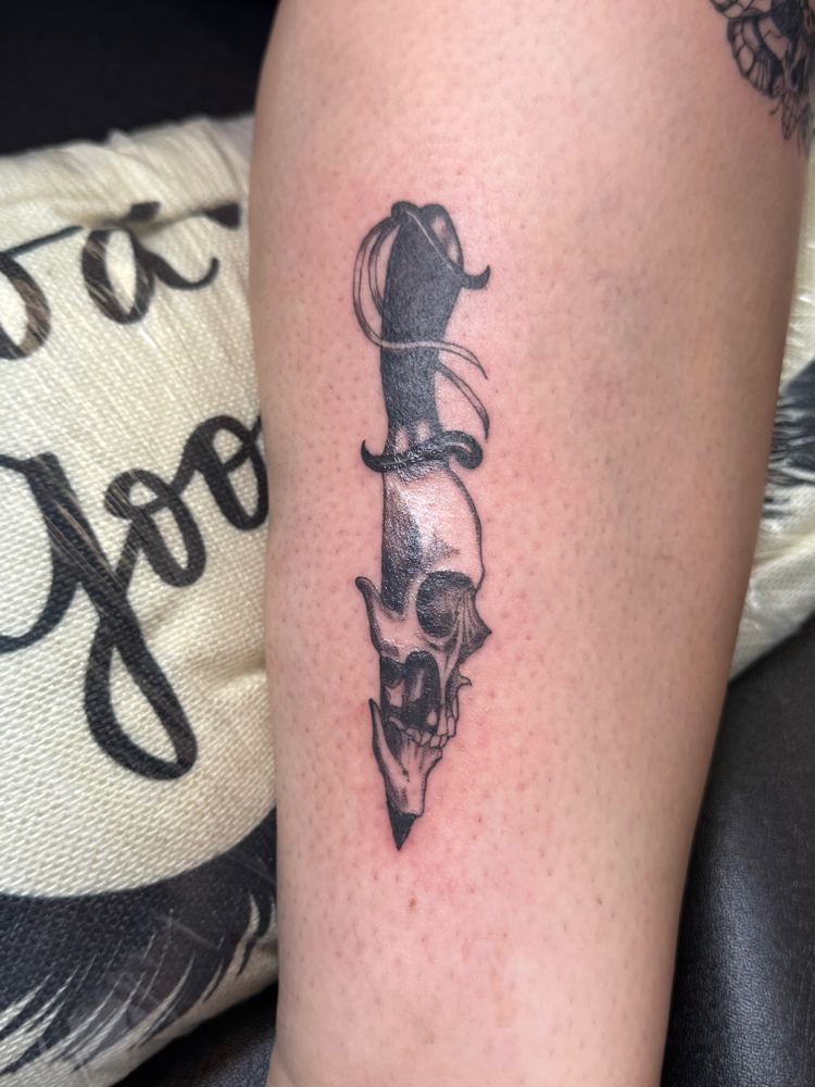 Fine Line Tattoo (5-6in)