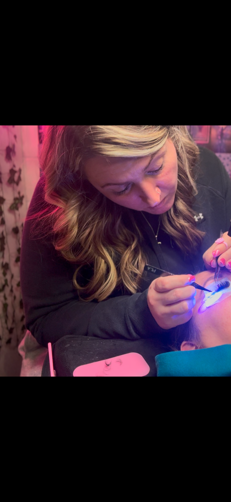 UV Lash Extension Fill