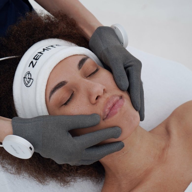 HydroDiamond Microcurrent Lift LUXE