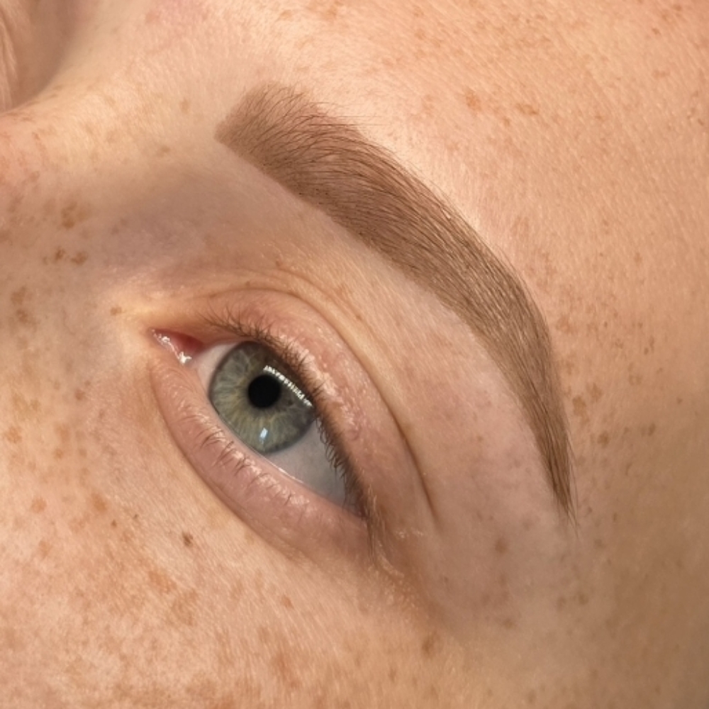 Custom Brow Wax + Shaping