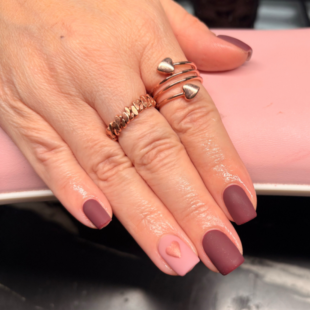Simple Design Builder Gel Manicure at Modern Mane Salon in Selah, WA