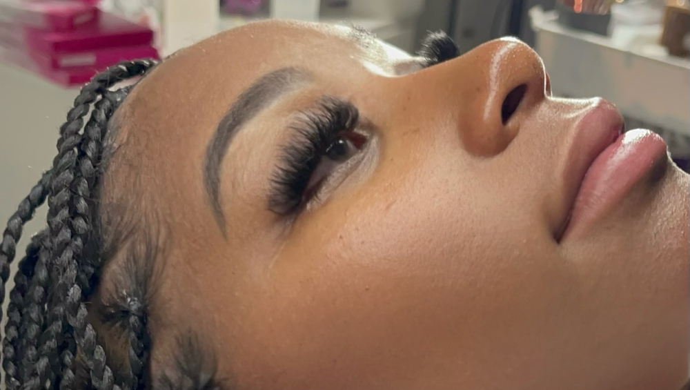 Homecoming Lash Extension Special