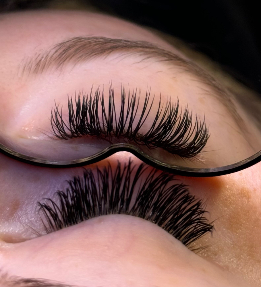 Classic Lash Extentions