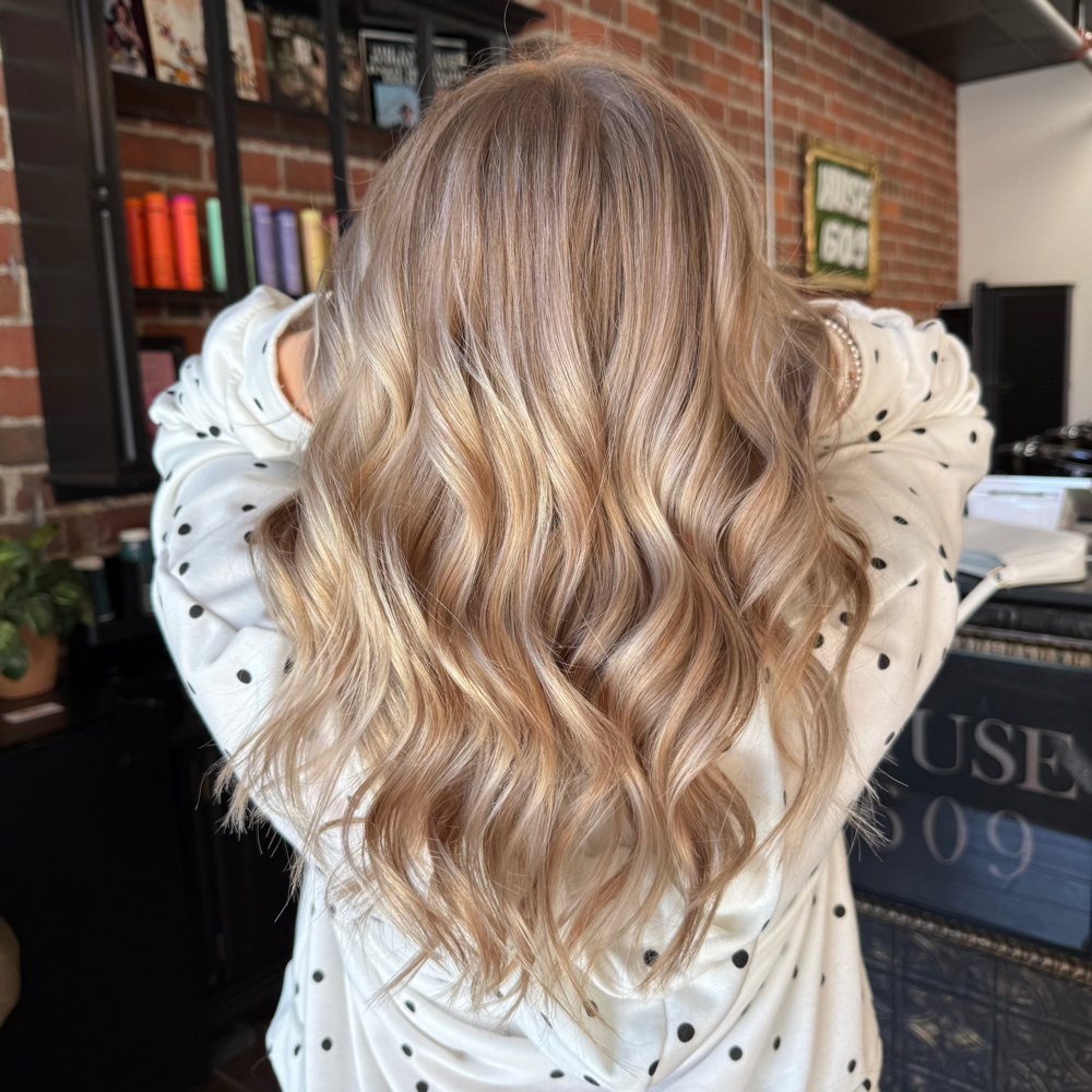 Full Highlight / balayage at LX Spa in Portsmouth, OH