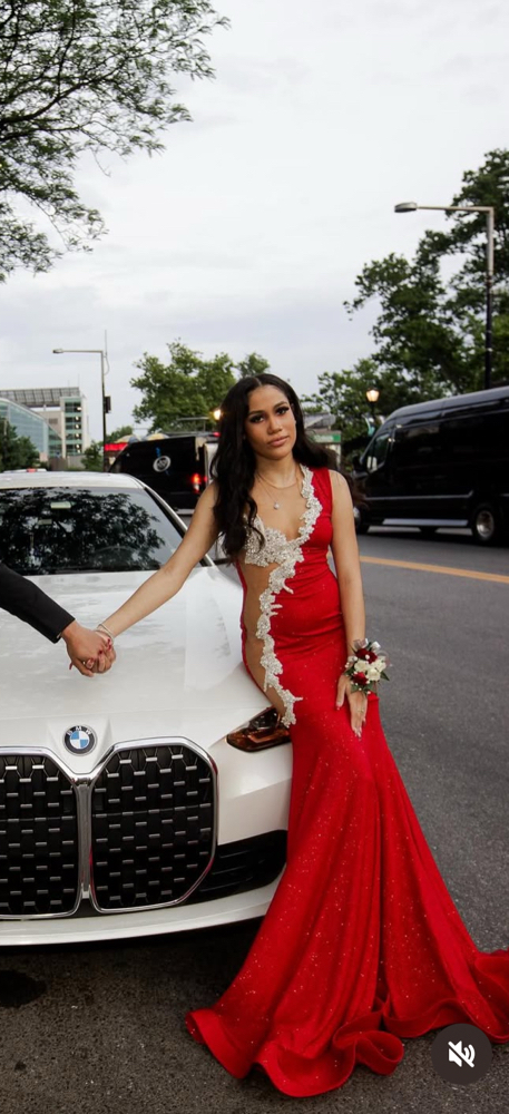 It Girl Prom: Natural Sewin + Hair