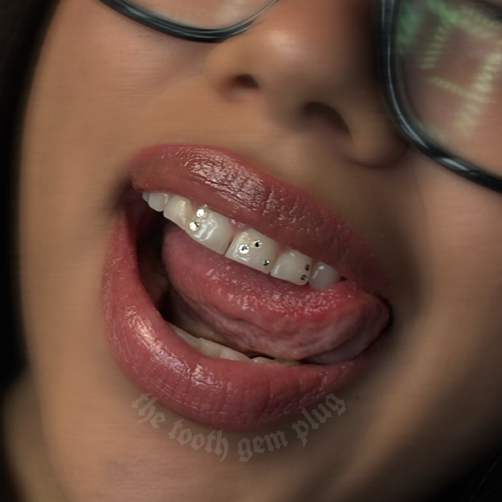 IG Model Design at The Tooth Gem Plug By Nina in Rogers, AR