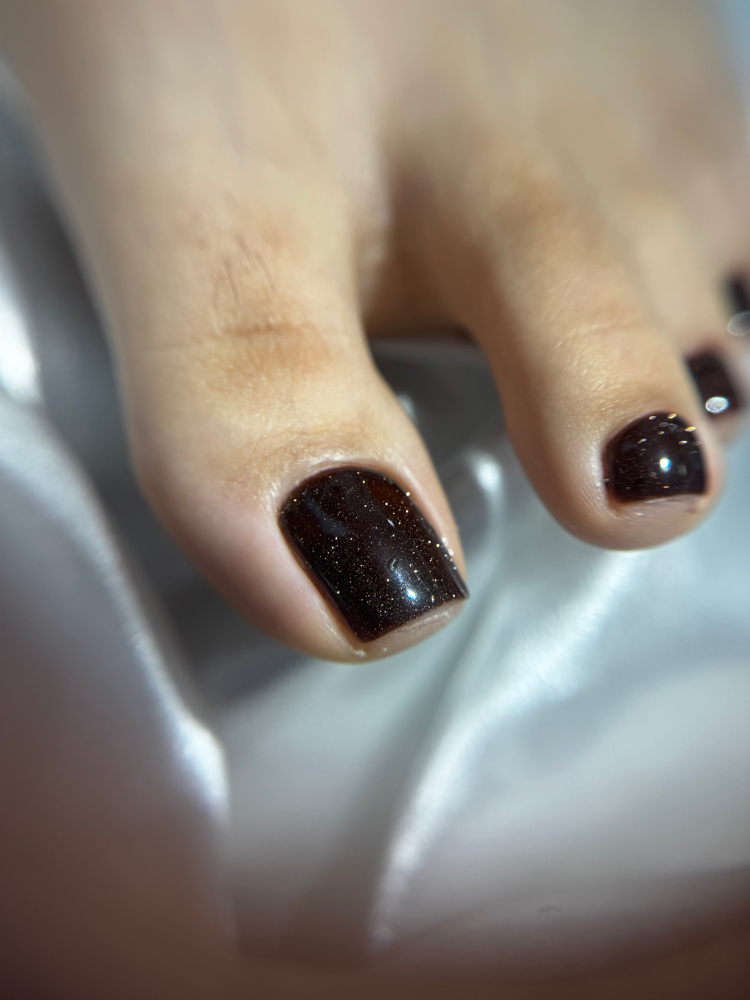 Volcano Spa Pedi Natural Nails at The Platinum Iris in College Park, MD