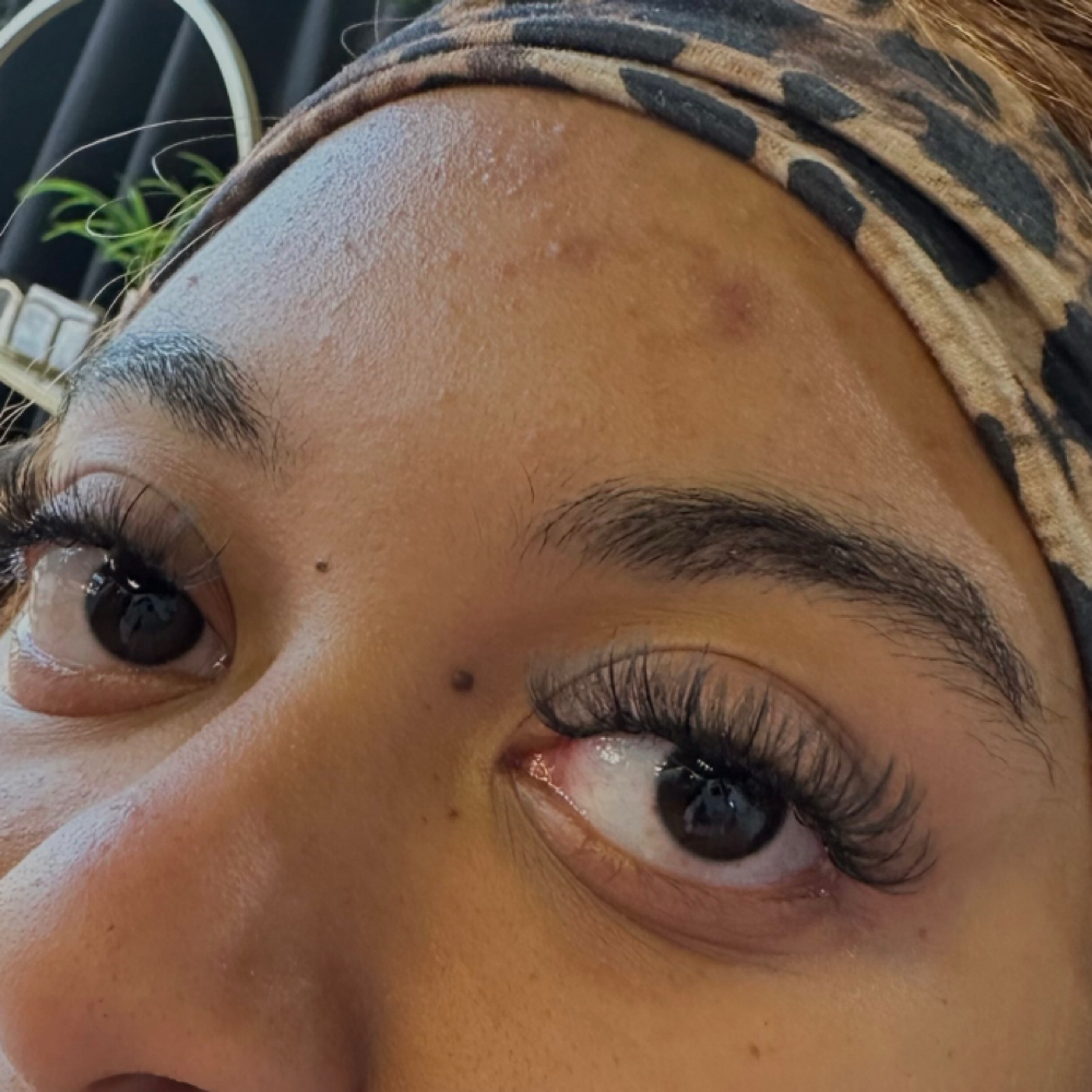 Eyelash Extension Removal at Kins N Koe in Knoxville, TN