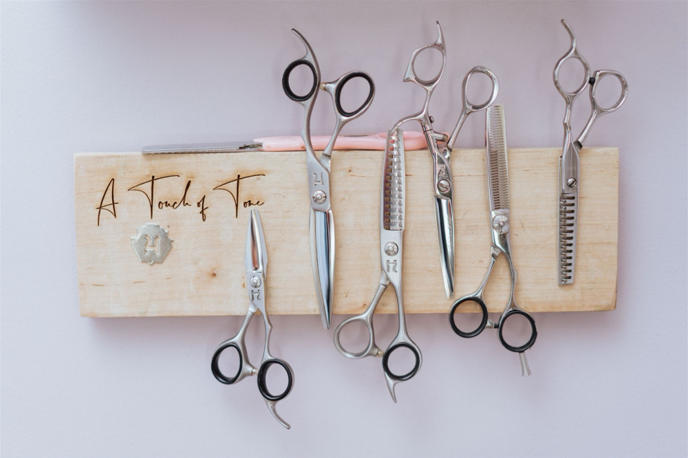 NEW GUEST Signature Cut