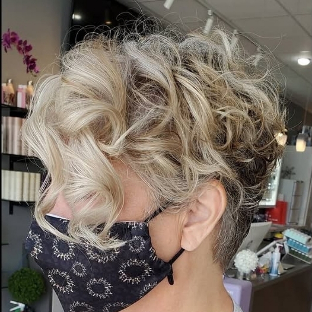 Highlights Halo at Brooke & Pear Gallery in Haltom City, TX