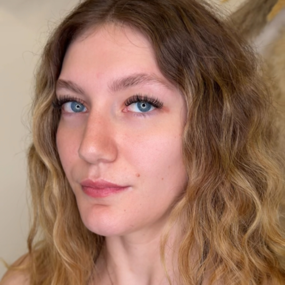 Hybrid Full Lash Set at Mystic Mountain Salon & Boutique in Sonora, CA