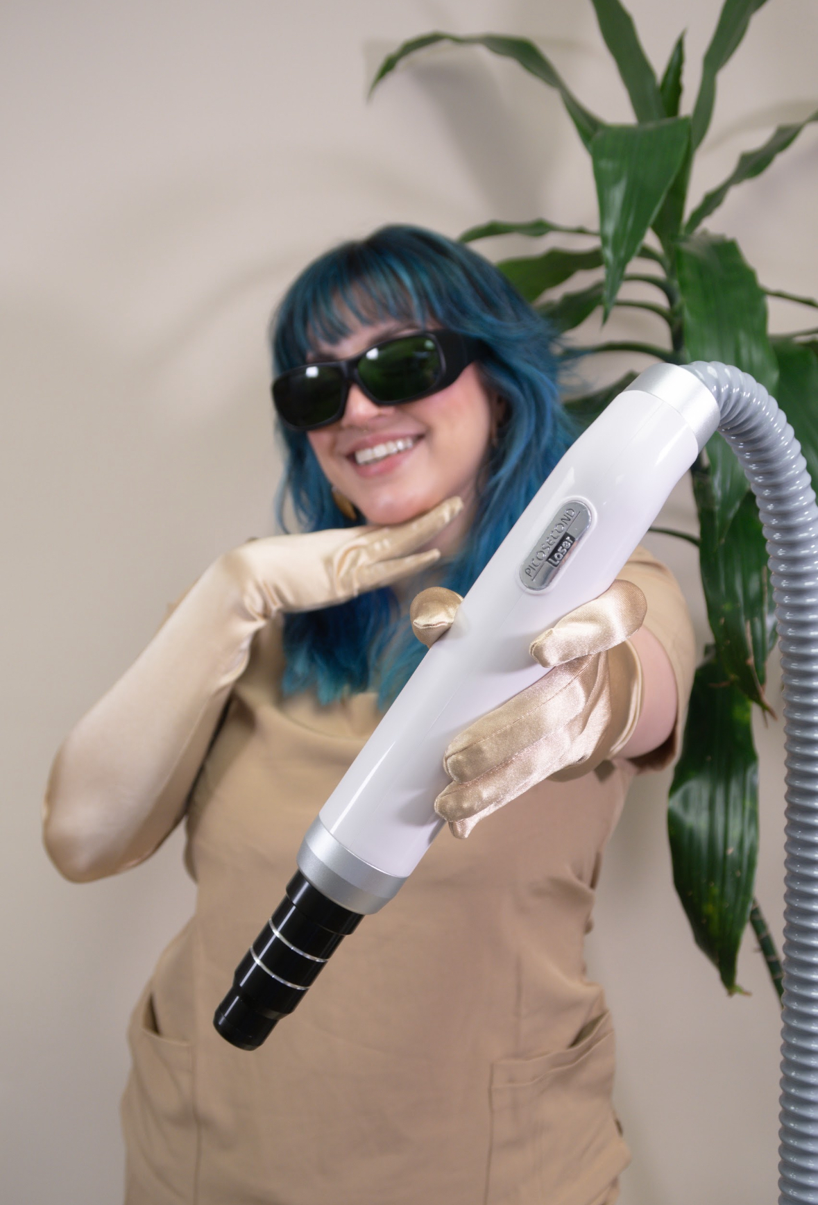 Carbon Hollywood Laser Peel