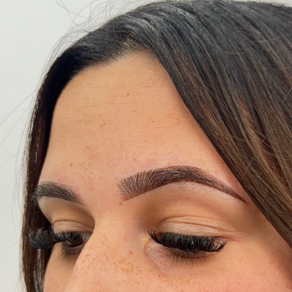 6-8 Week Touch Up Ombré Microshadin at HIGH MAINTENANCE HABITS SALON + LOUNGE in Aurora, IN