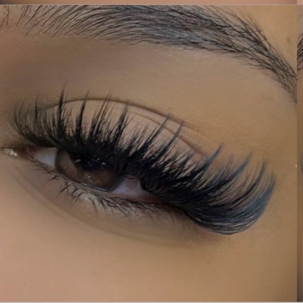 Lash Class at Laser and Beauty Specialists in Illinois, IL