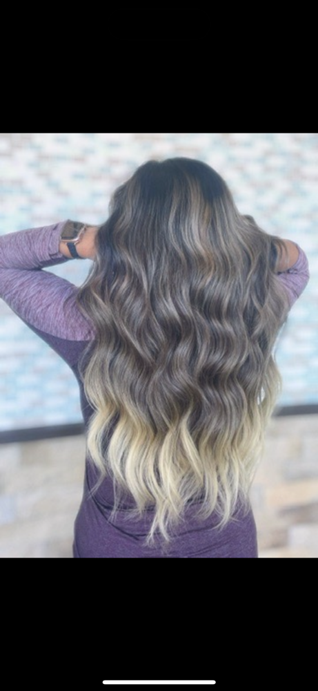 Sew In Extension at Diosa Co. in Oklahoma City, OK