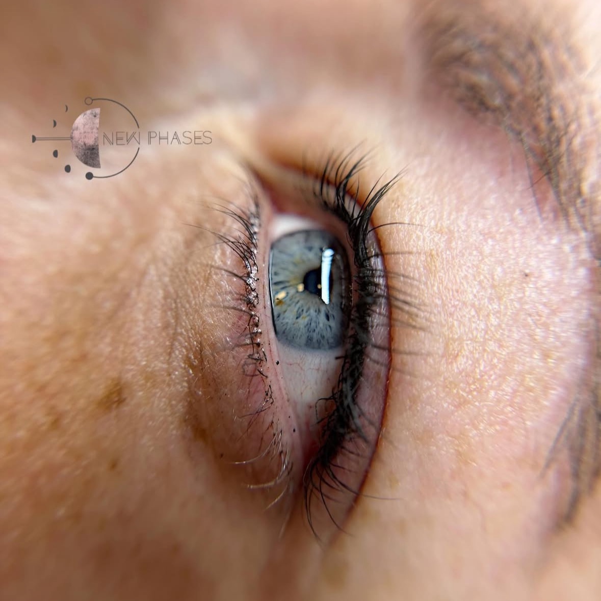 Top Eyeliner Annual Color Boost