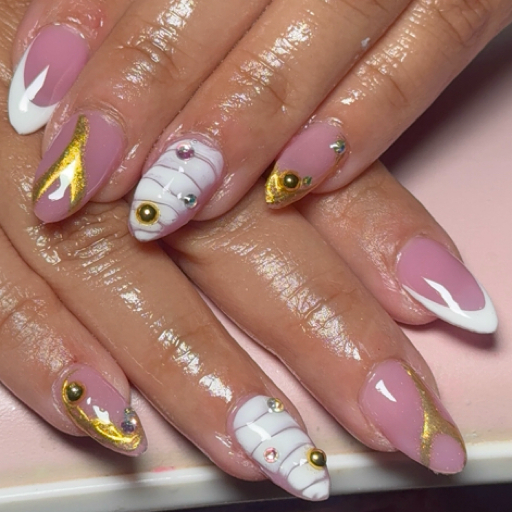 ♡ Overlays On Natural Nails at Levels Foundation in Wichita, KS