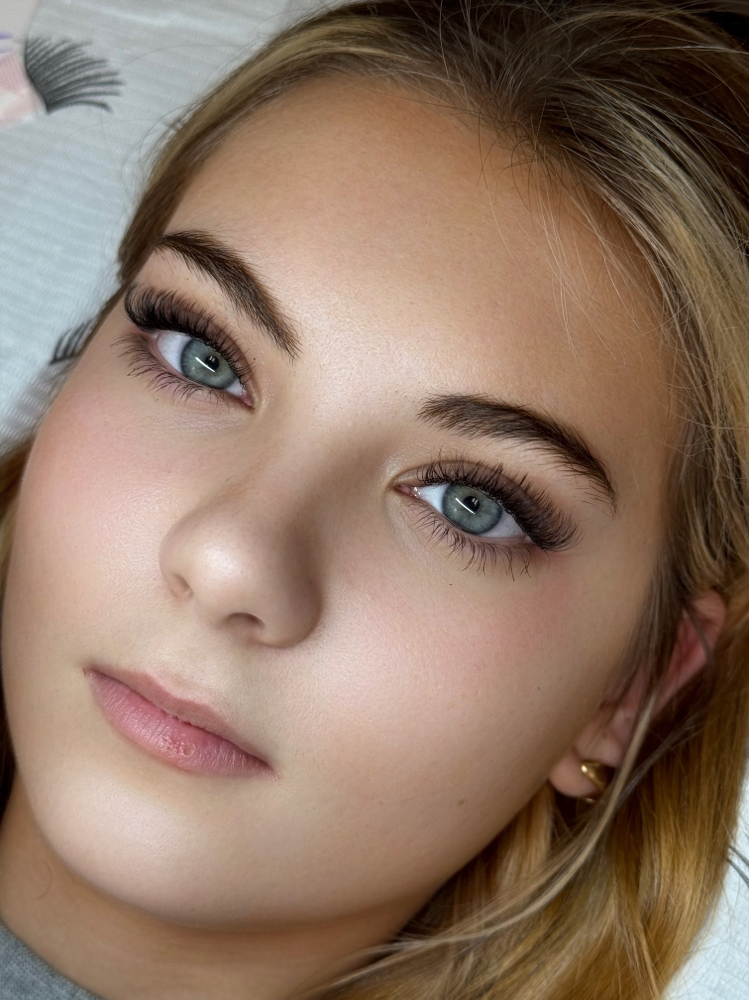 Hybrid Lash Extensions - Full Set
