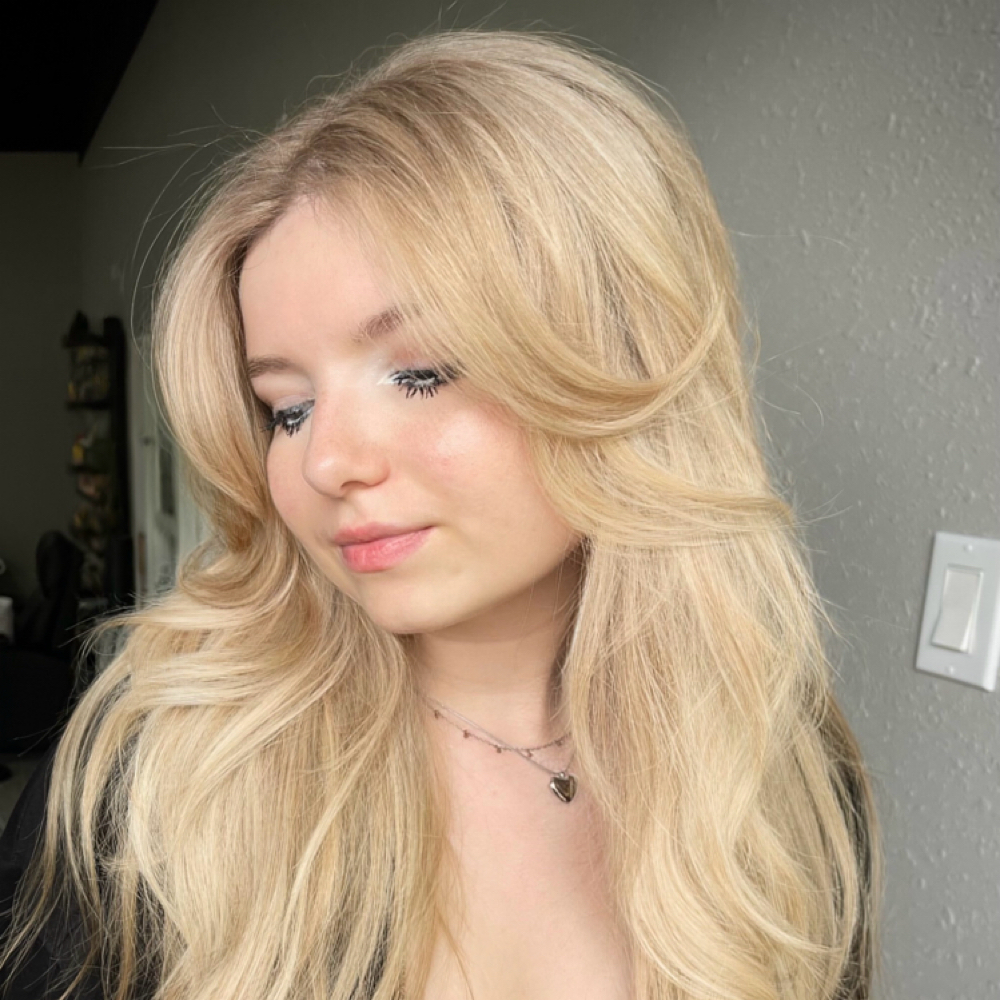 Full Babylight at Looks by Alyssa in Burleson, TX