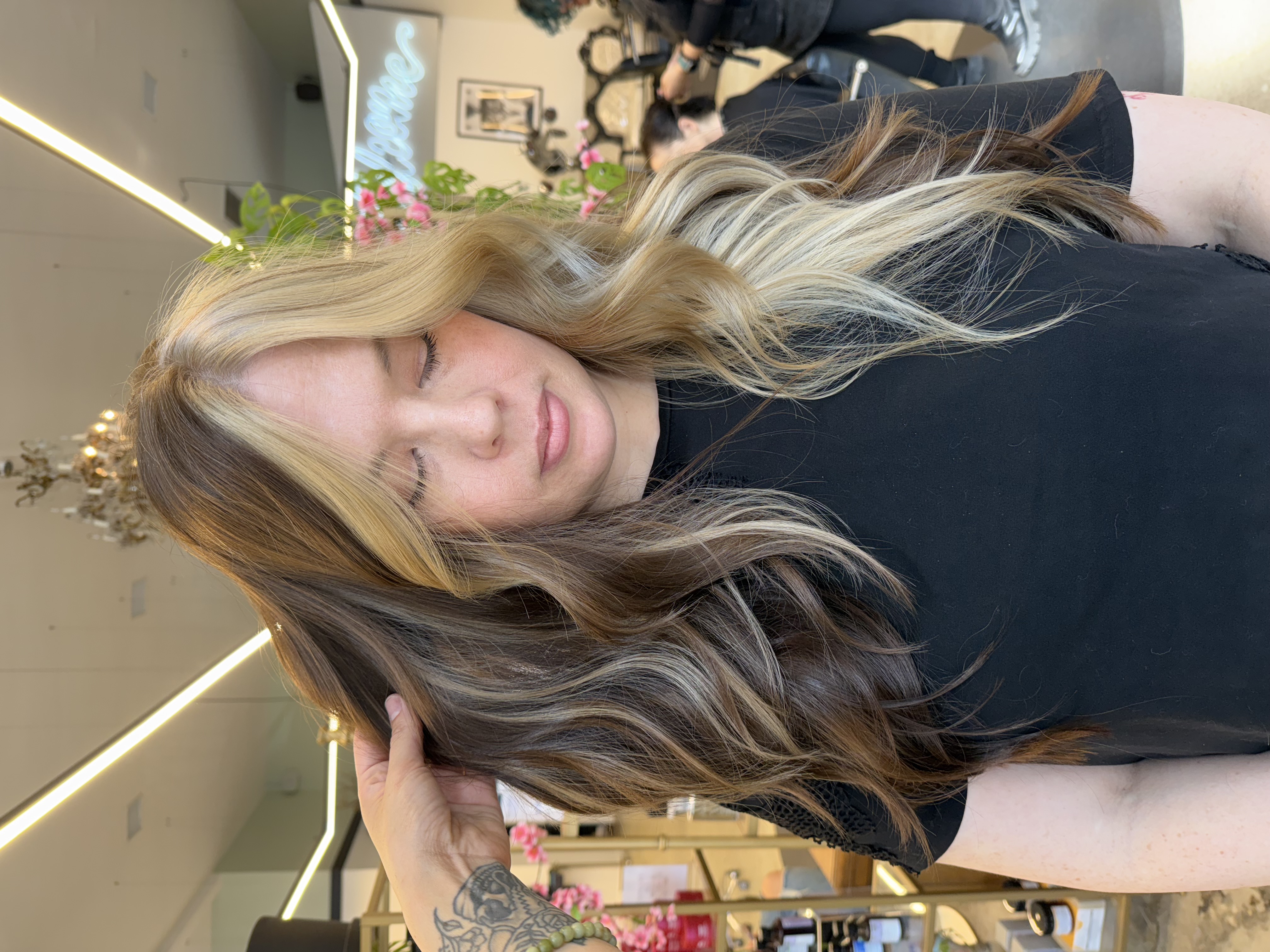 CUSTOM COLOR