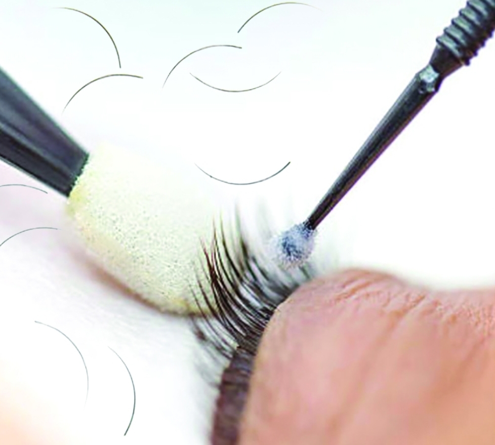 Lash Removal at Fuller Lashes in Fenton, MI