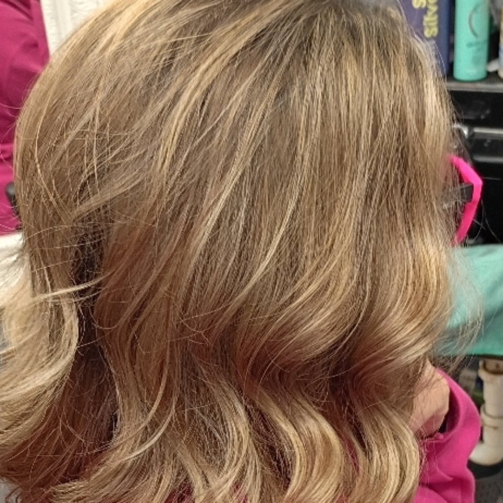 Full Highlights at Wicked Curls By Allison in Fairfield, OH