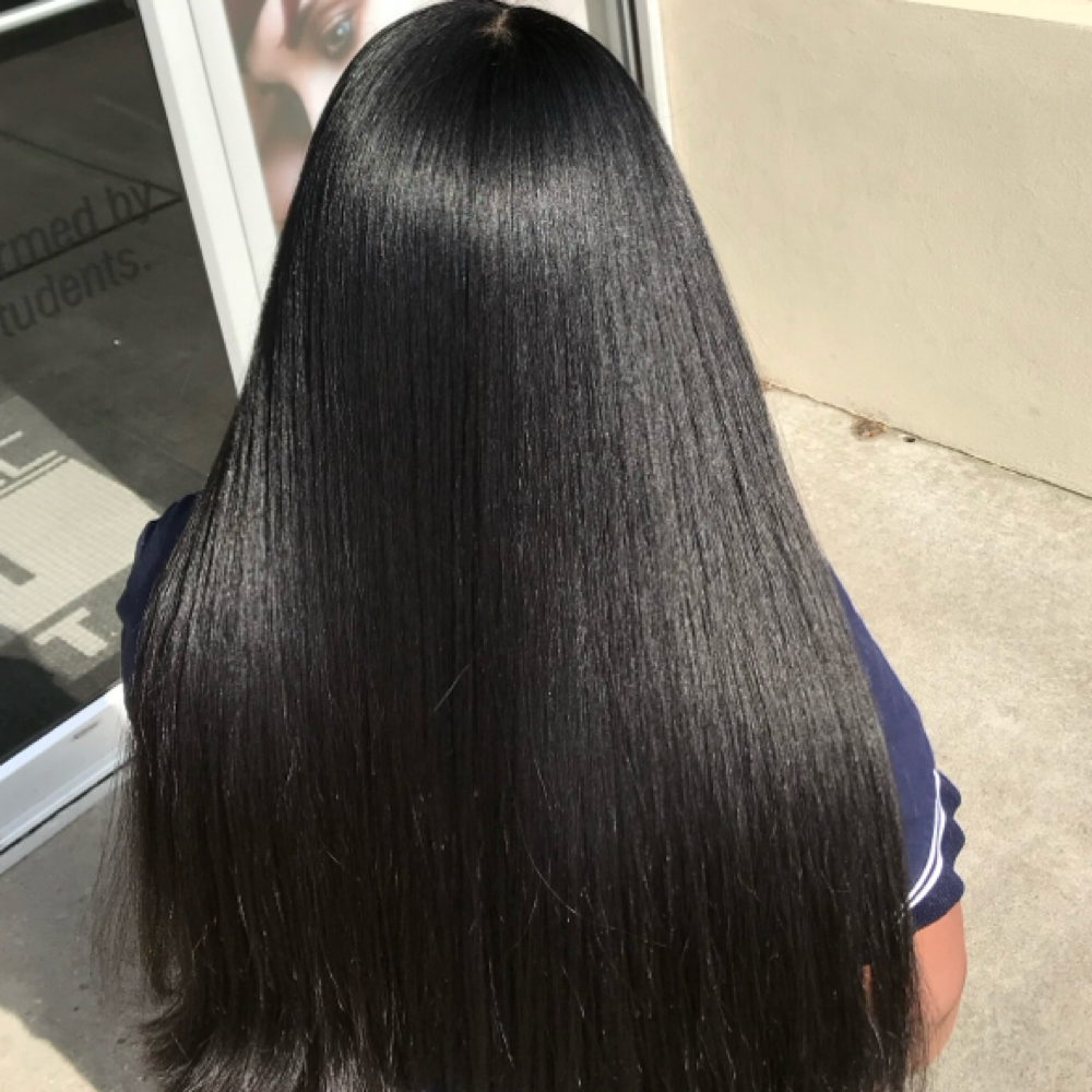 Silkpress (Delux/ 1st Time Client) at Stylesbylaney25 in Wichita, KS
