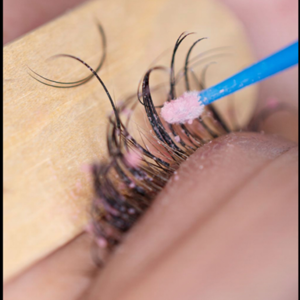 Lash Removal Service at Marie’s Brows And Lashes in Tyler, TX