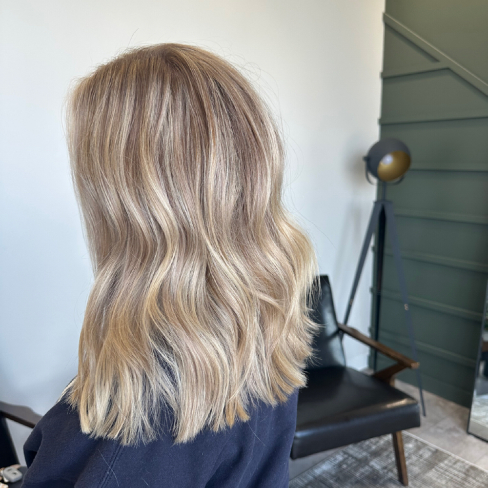 Full Blonding at Sydney Merz in Wichita, KS