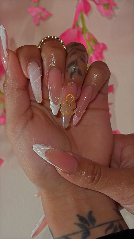 Aceilic Nails XL at CaroLiz Beauty Salon LLC in Cincinnati, OH