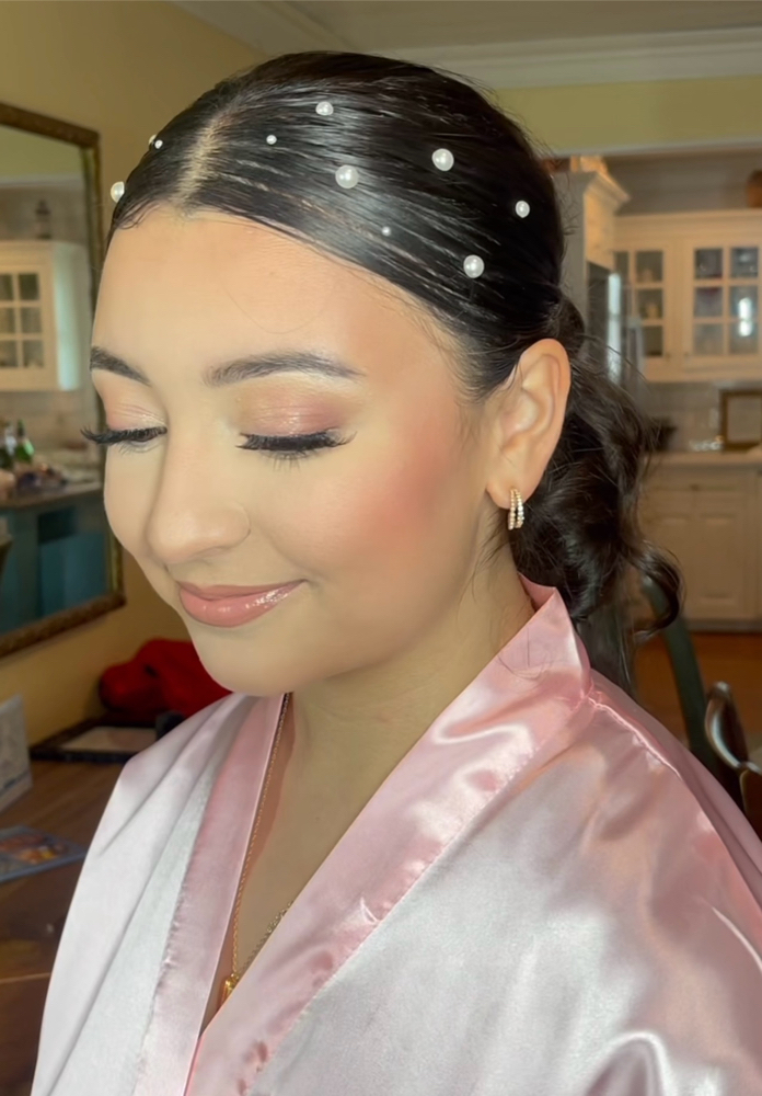 LOW SLEEK BUN