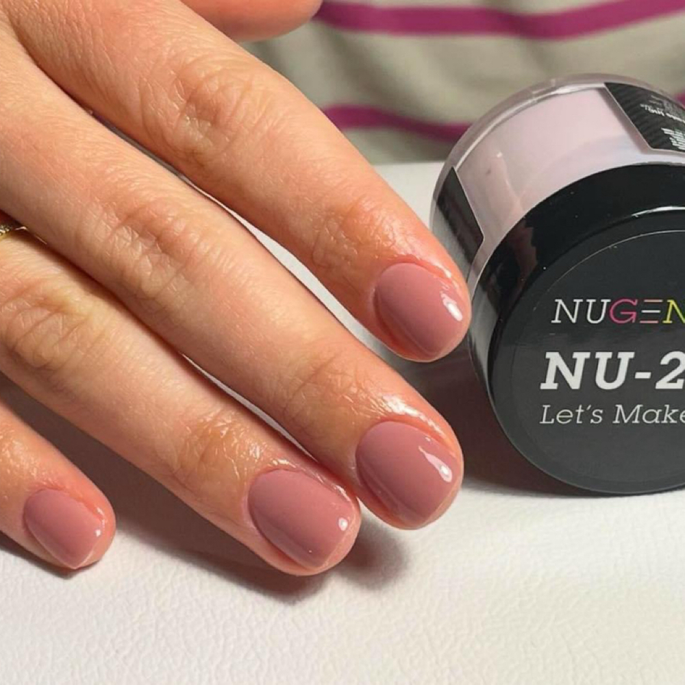 Dip powder ON NATURAL NAILS