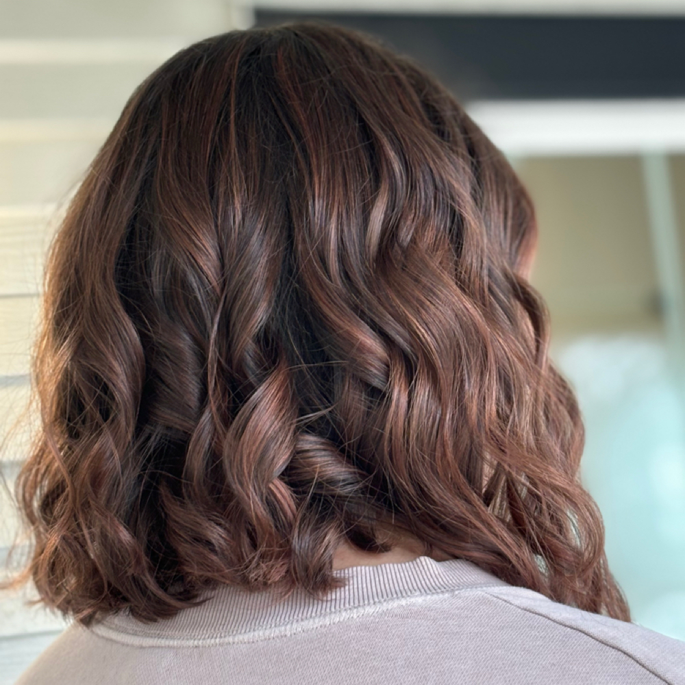 Haircut With Hot Tools at Meza Beauty in Mundelein, IL