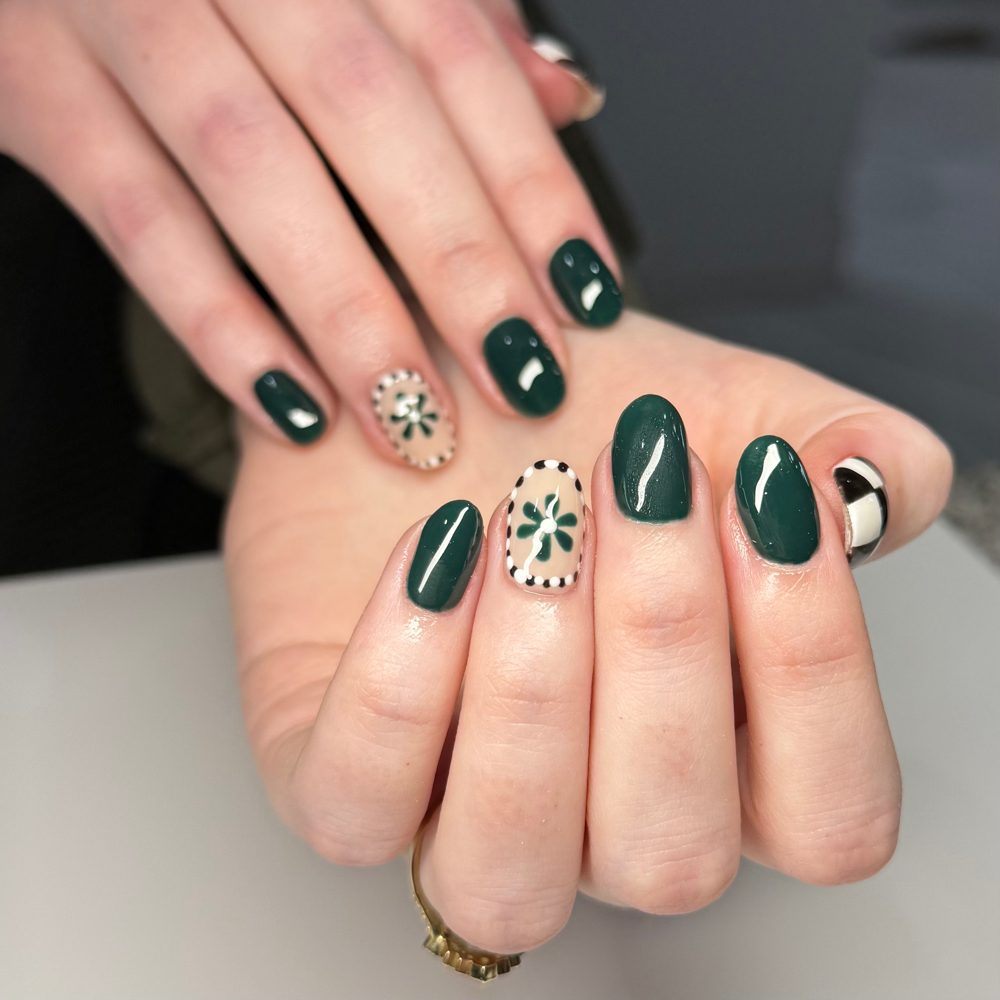 Simple Nail Art