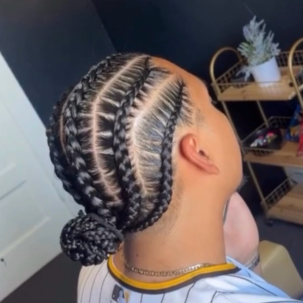 6 Stitch Braids at Juicy Braidz in San Diego, CA