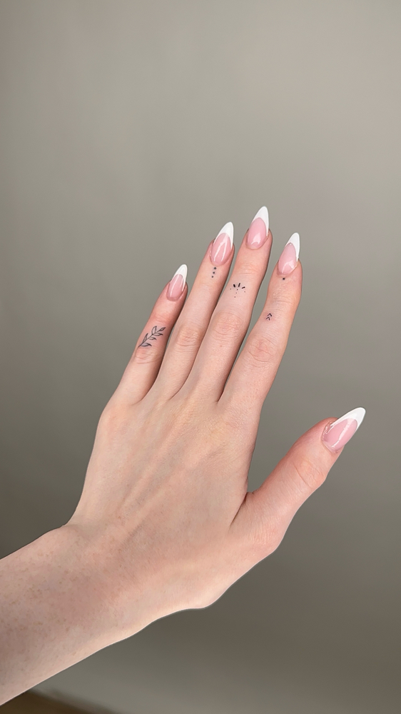 Finger Tattoos
