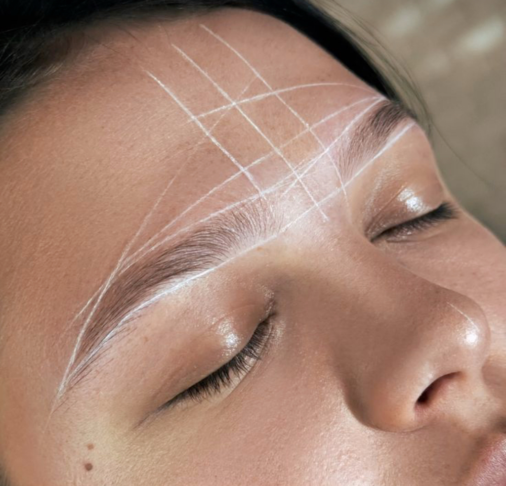 Brow Wax + Mapping