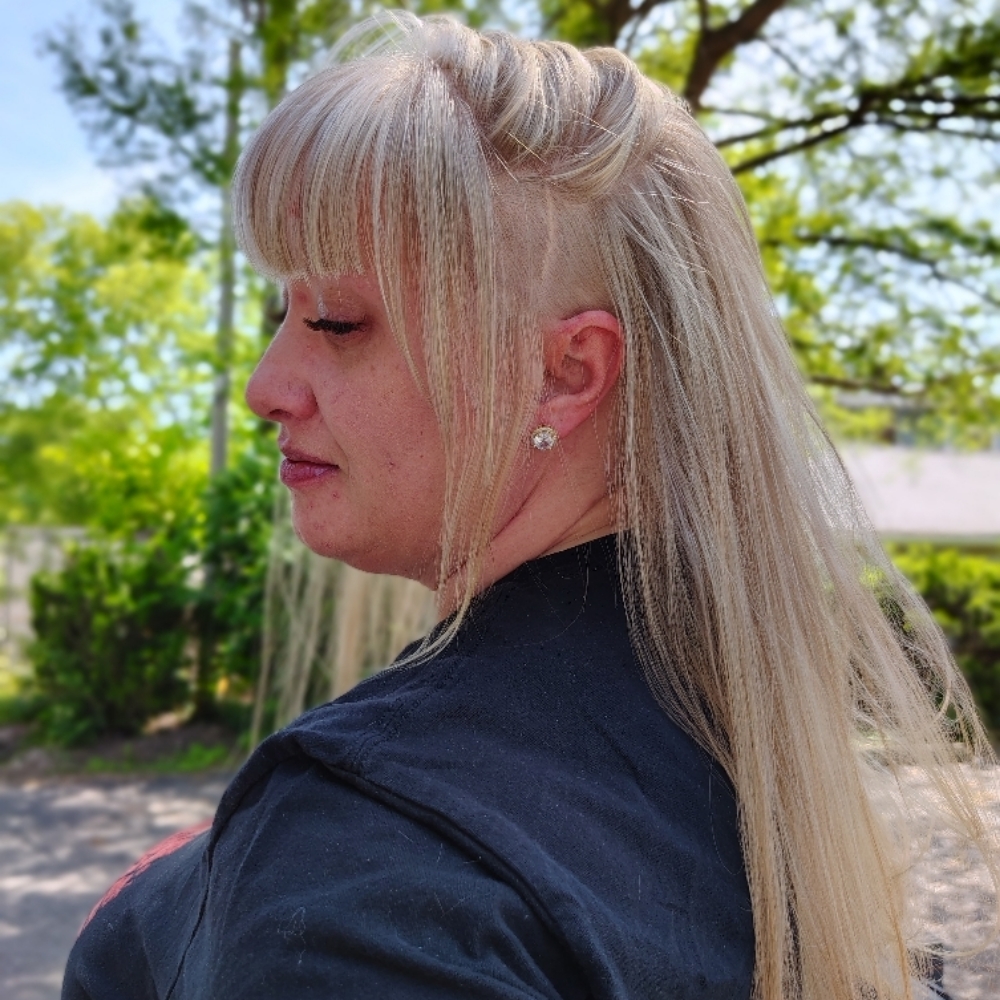 Highlight and Haircut at JavitaCreates in Springfield, IL