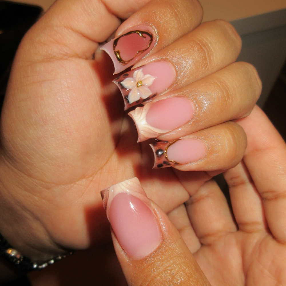 Short Acrylic Full Set at Rnailz LLC in Burnsville, MN