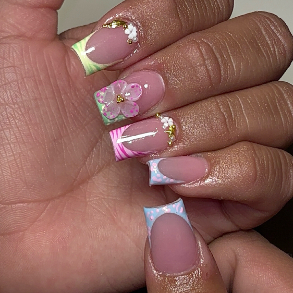 Short Acrylic Full Set at Rnailz LLC in Burnsville, MN