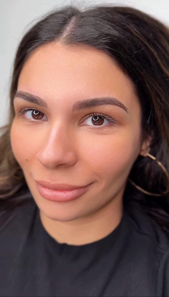 Hyper-Realistic Microblading