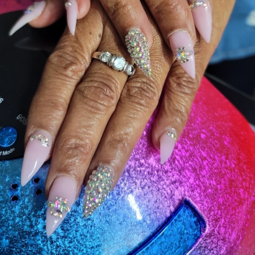 Bling Nail Art 4 Fingers at The Queen's Love in Farmers Branch, TX